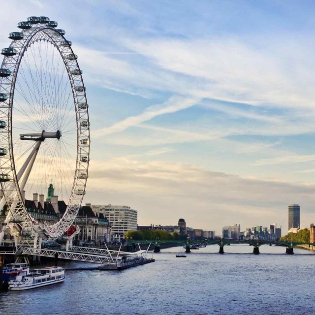 https://newhorizon-travel.com/wp-content/uploads/2018/09/destination-london-01-640x640.jpg
